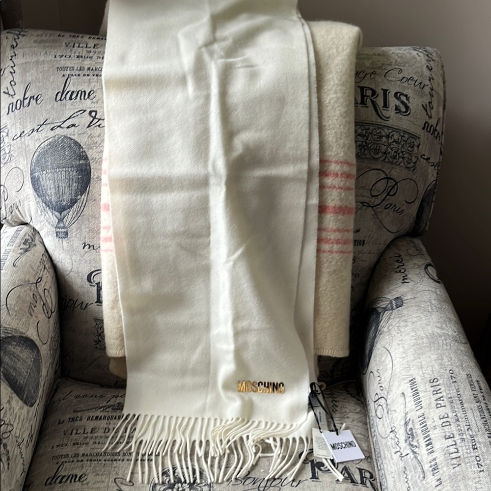 Moschino White Logo Fringe Scarf